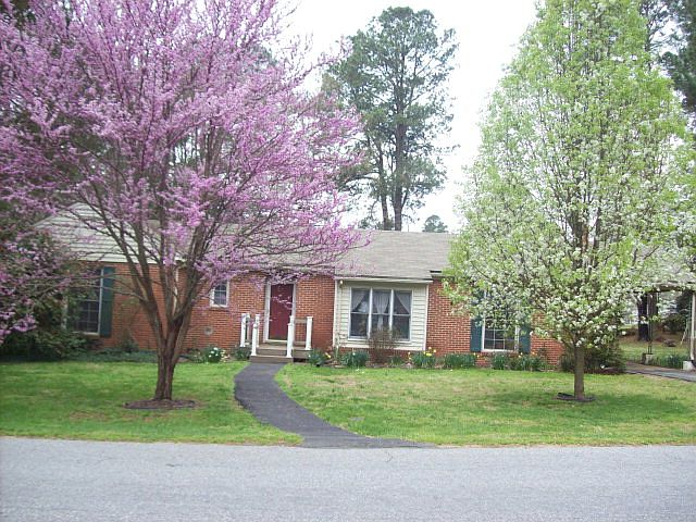 1st image of 92 Mimosa Dr