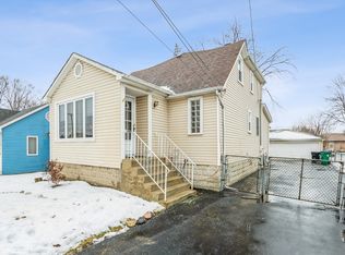 7530 Odell Ave, Bridgeview, IL 60455