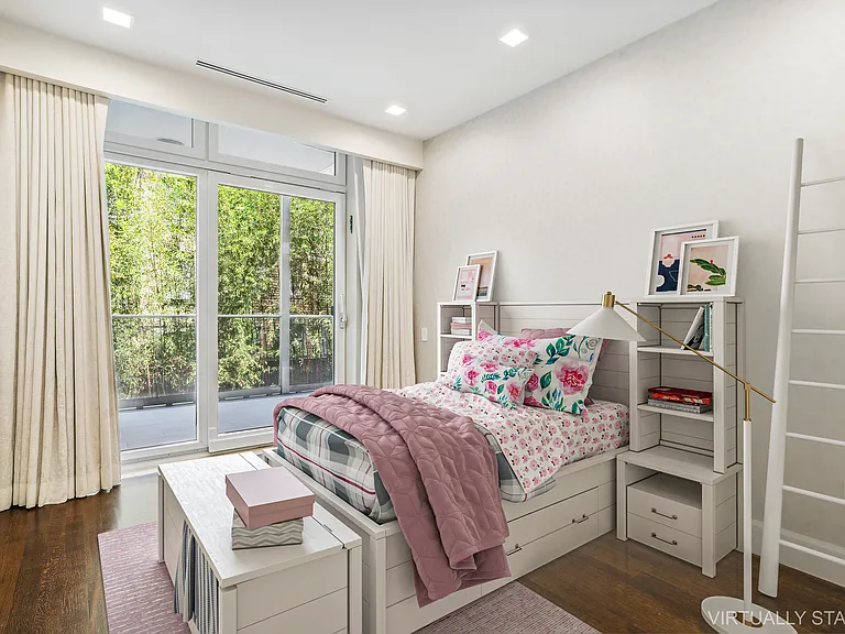 433 E 74th St #GARDEN — Photo 14