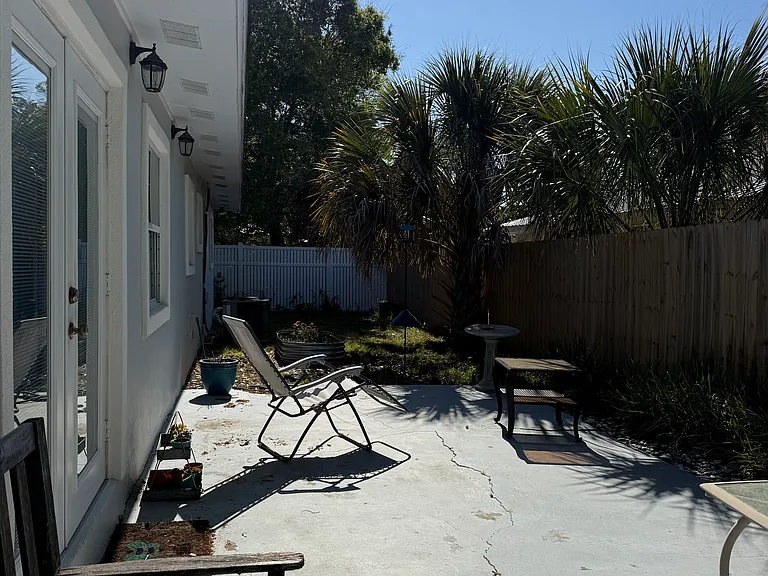 1306 Palm Cir — Photo 33