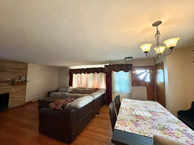 37235 N Hillside Dr — Photo 7