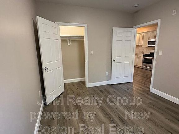 4th image of 191 N Common St #U