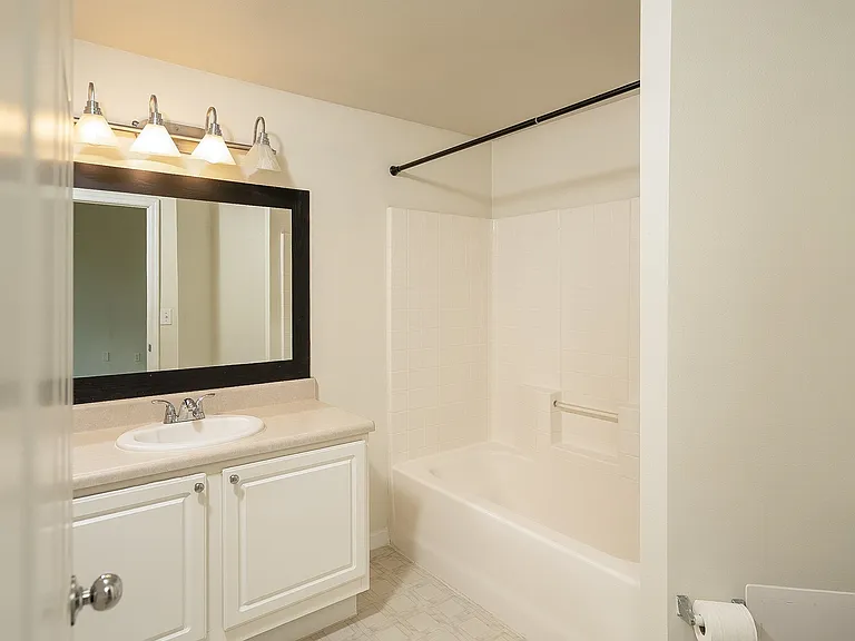 1005 Bella Vista Blvd — Photo 31