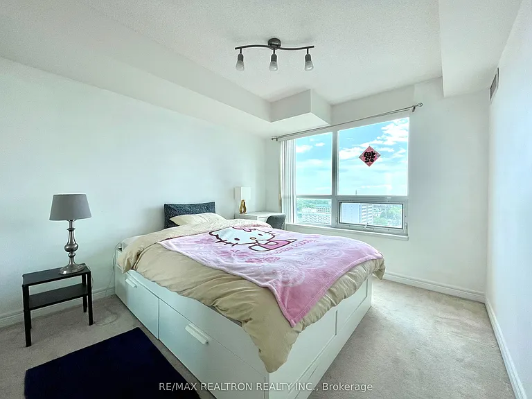 212 Eglinton Ave E #1802 — Photo 8