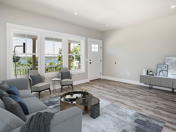 4th image of 339 Danforth St #6