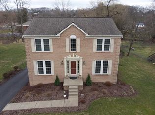 318 Byron Rd, Pittsburgh, PA 15237