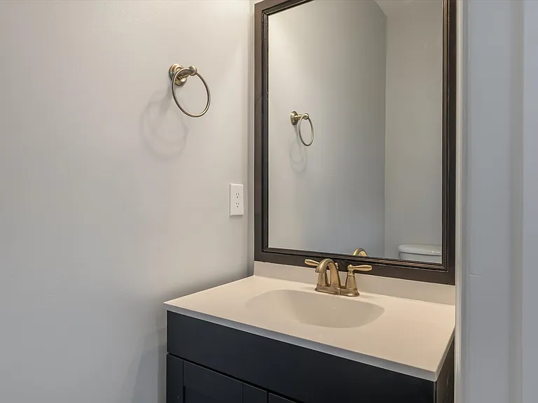112 Black River Dr — Photo 24