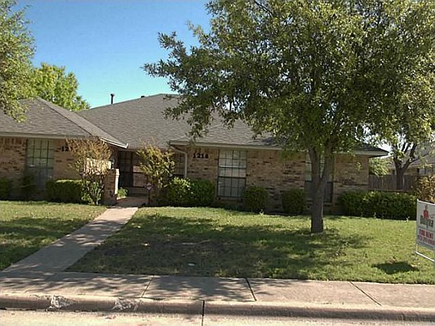 1st image of 1218 Mockingbird Ln