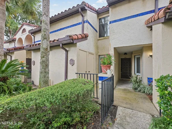 3809 LAVISTA Circle #210, Jacksonville, FL 32217