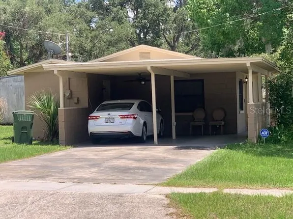 1406 Pembrook Dr, Leesburg, FL 34748