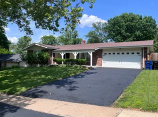 1656 Bronco Ln, Saint Louis, MO