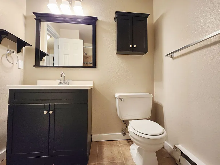 3102 E Jackson Ave — Photo 33