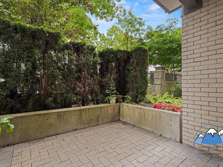 13468 King George Blvd — Photo 17