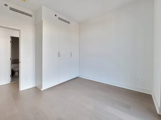 Rented by Modern Spaces | media 10