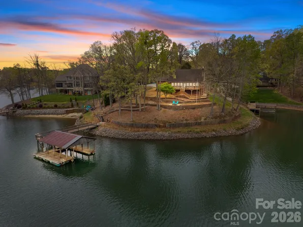 119 Langdon Rd, Mooresville, NC 28117