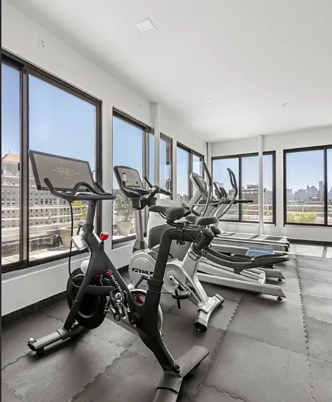 305 2nd Ave #Penthouse 1001 — Photo 16