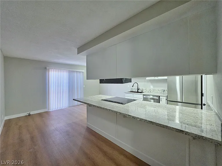 4230 Mississippi Ave — Photo 6