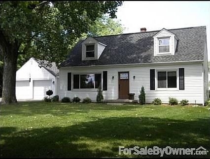 1st image of 802 Olde Farm Ct