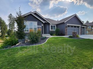 8 E Hillcrest Dr, Colbert, WA 99005