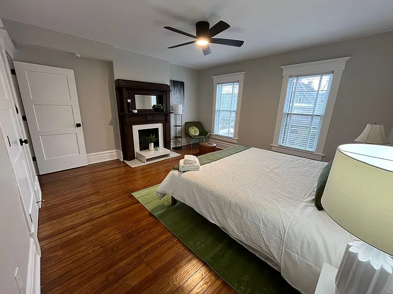 Dennison Ave 866-868 CR — Photo 25