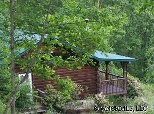 460 Barn Cove Rd, Clyde, NC 28721