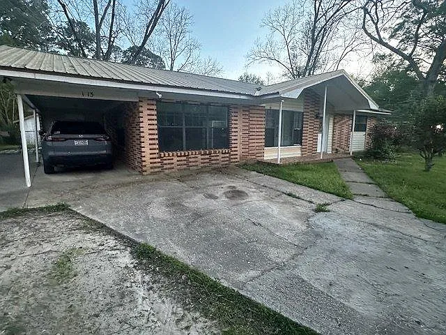 1113 Valley Forge Rd — Photo 2