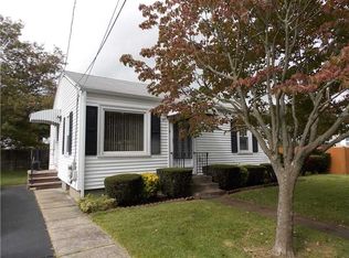 87 Hollis Ave, Warwick, RI 02889