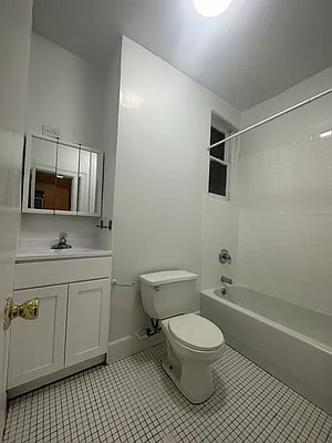 Rented by Peter R. Hungerford, LREB | media 14