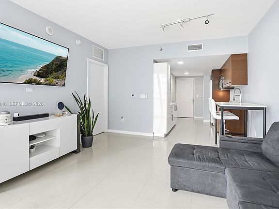 5th image of 495 Brickell Ave APT 1608