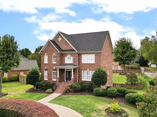 536 N Hiddenbrooke Dr, Advance, NC 27006