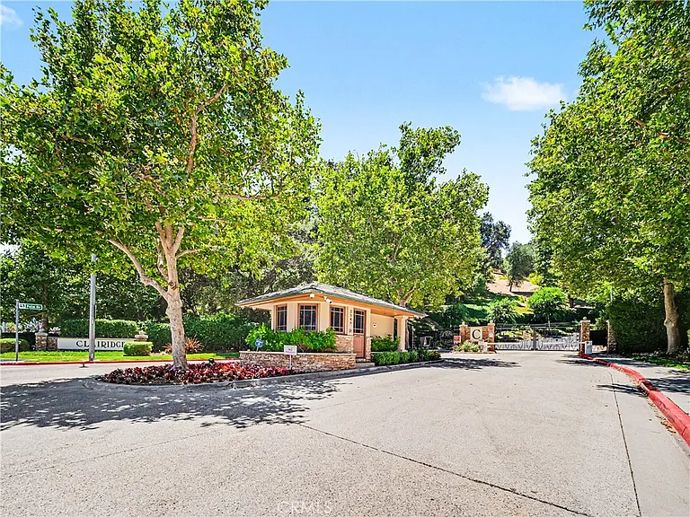 3907 Peartree Pl — Photo 42