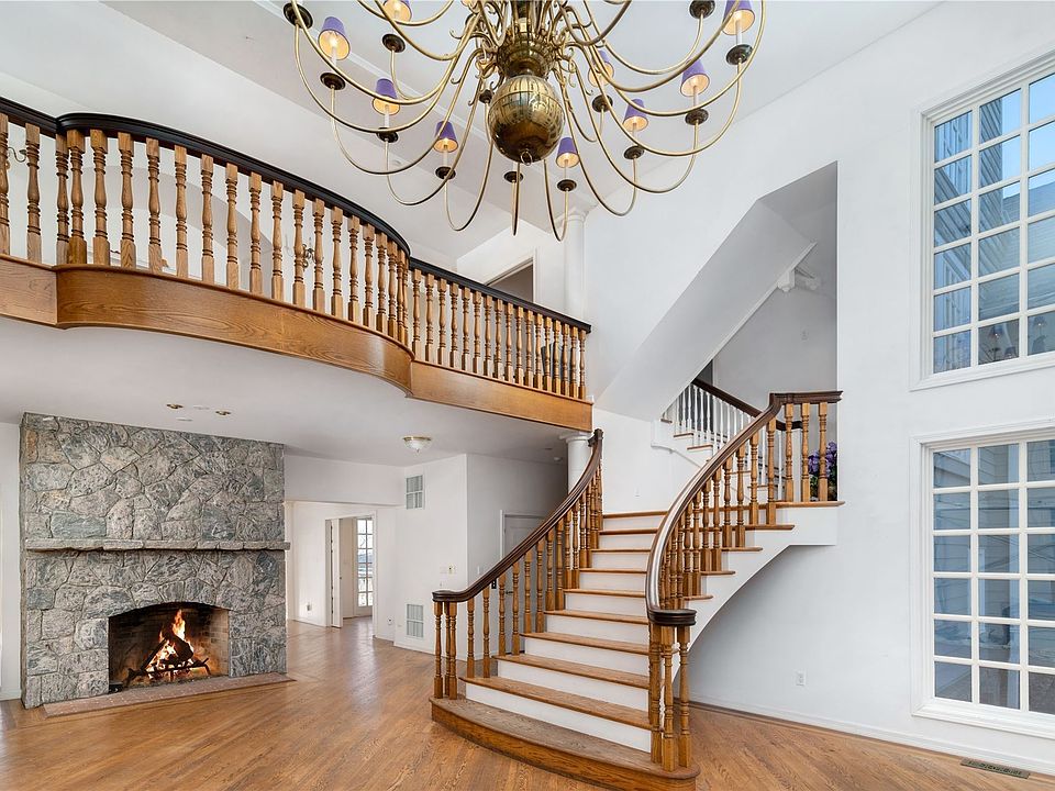 18 Ships Point Way, Port Jefferson, NY 11777 MLS 3449766 Zillow