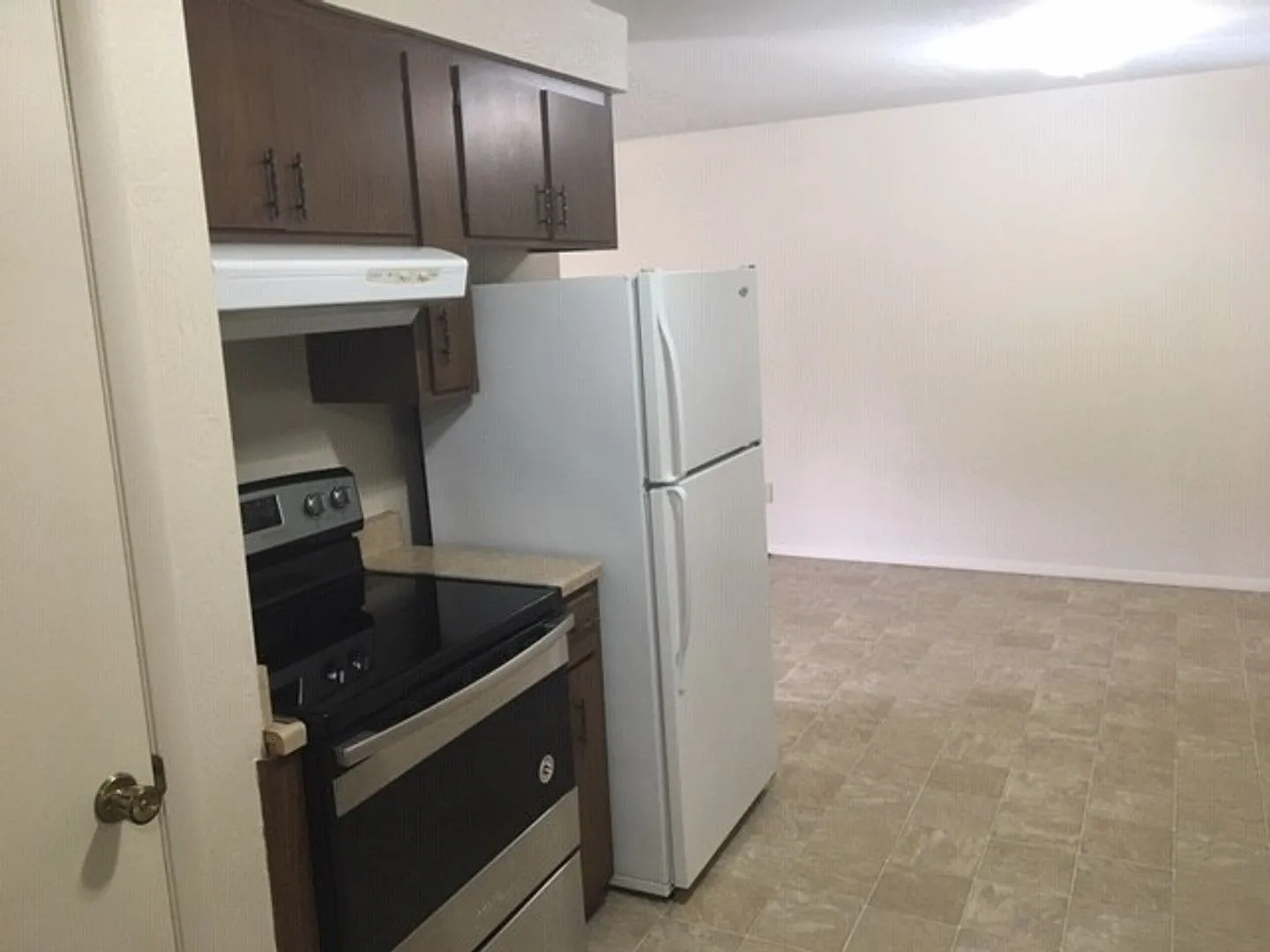 Great location, 3 bedroom, 1 bath home for rent. — Photo 4