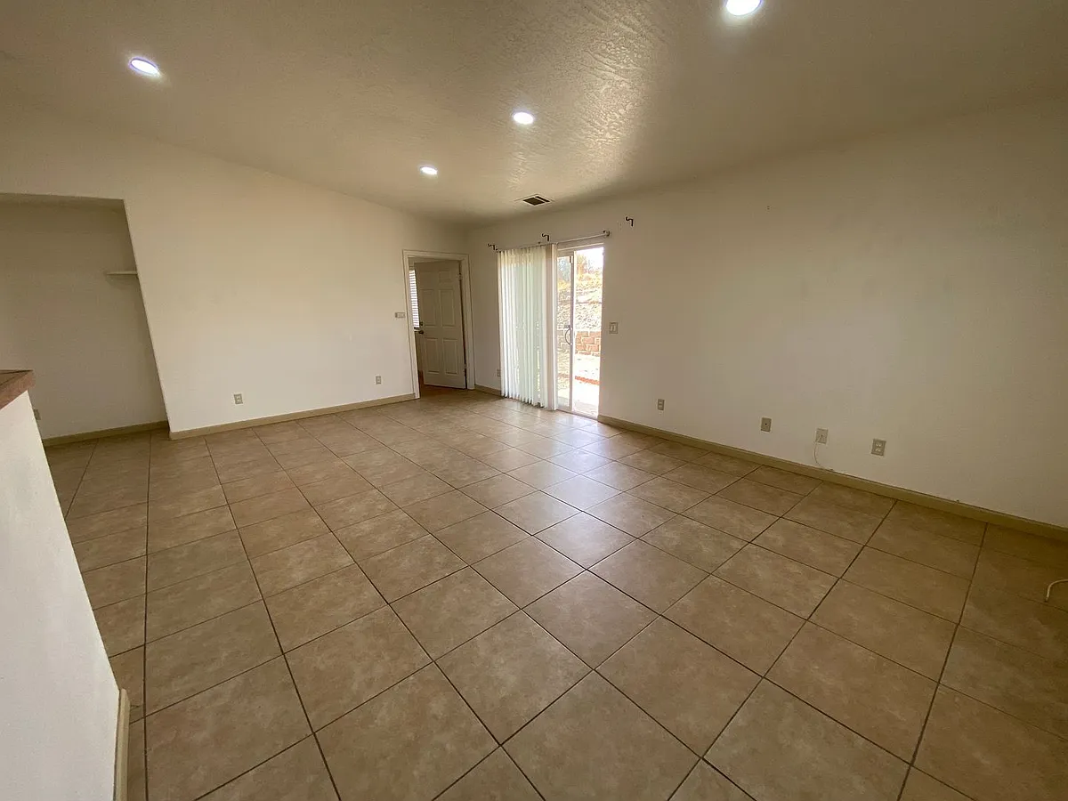 Building Photo - 13632 Nassau Dr