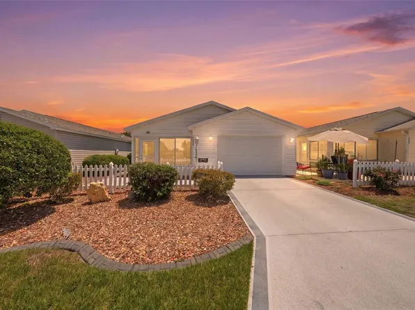 1607 Navidad St, The Villages, FL 32162