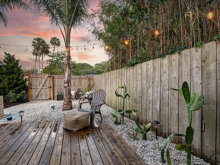 660 Aquatic Dr — Photo 46