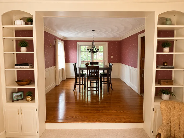 1209 Smith Cove Cir — Photo 9