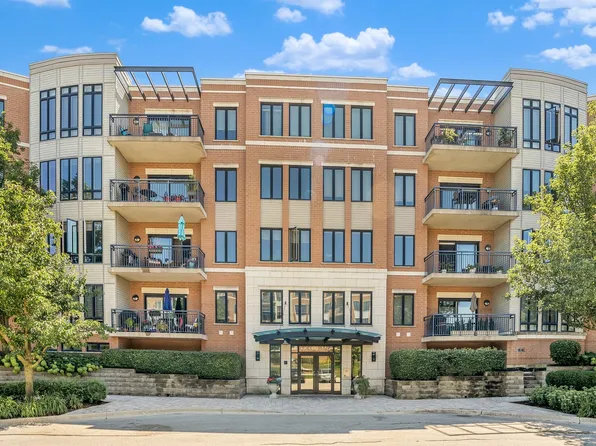 145 S York St Unit 420, Elmhurst, IL 60126