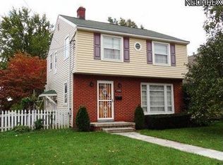 1592 Fairfax Rd, Akron, OH 44313