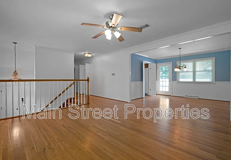 3660 Molaree Dr — Photo 4