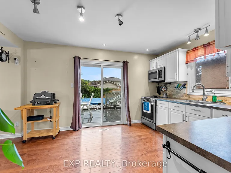 3 Briarsdale Cres — Photo 8
