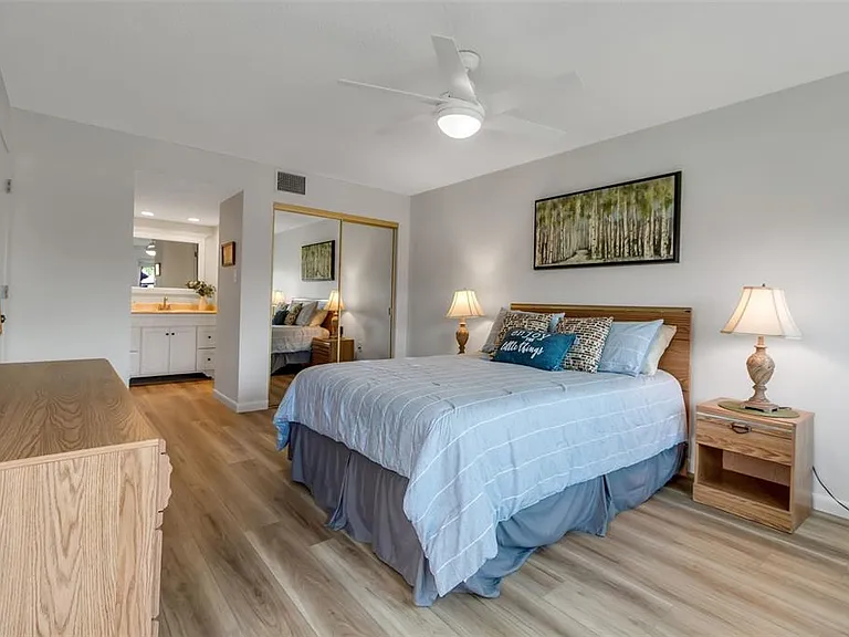 5224 Lake Village Dr #67 — Photo 20