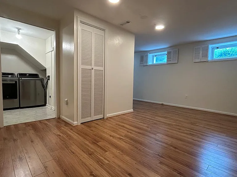 6723 Kenwood Forest Ln — Photo 23