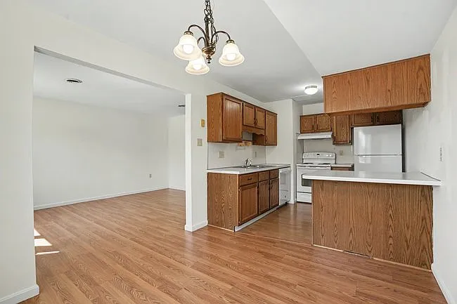 54 N 62nd St #1 — Photo 4