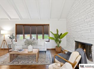 8234 Ralston Ave, Ralston, NE 68127