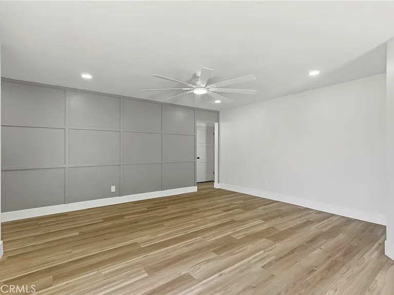 2715 Cedar St — Photo 18