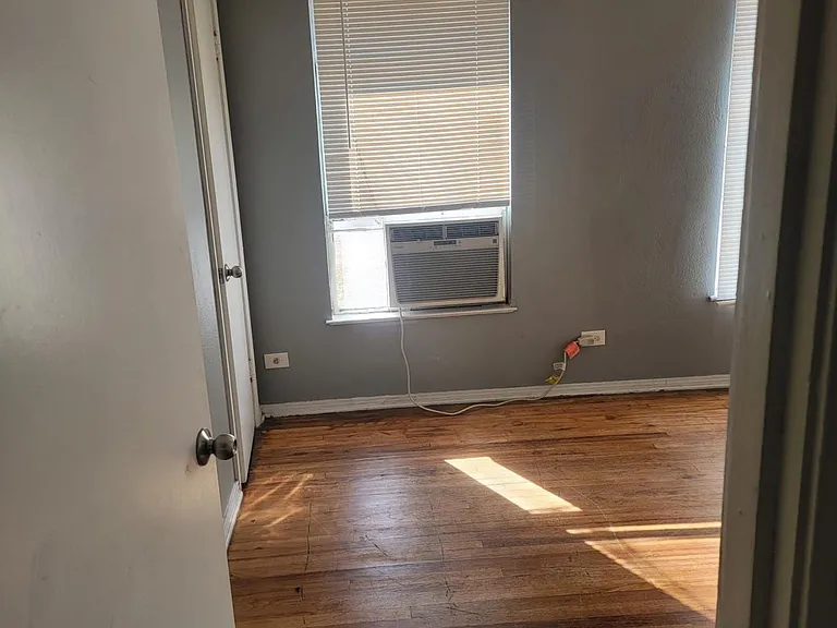 1219 W Morton St — Photo 8