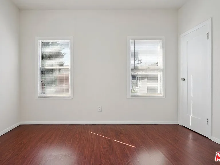 1464 3/4 W 35th Pl — Photo 20