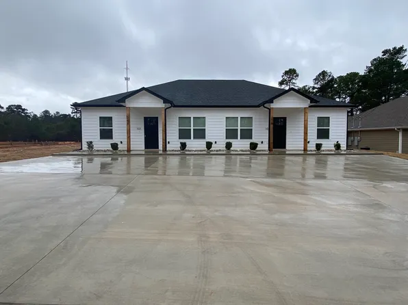 234 Omaha St #101, Gladewater, TX 75647