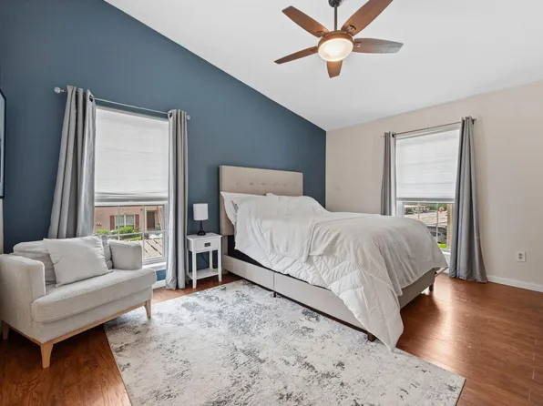 2120 El Paseo St APT 3008, Houston, TX 77054
